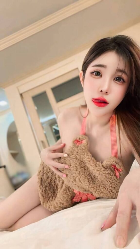 Xin Hong